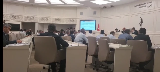 Gaziantep büyükşehir meclisinde tansiyon yükseldi