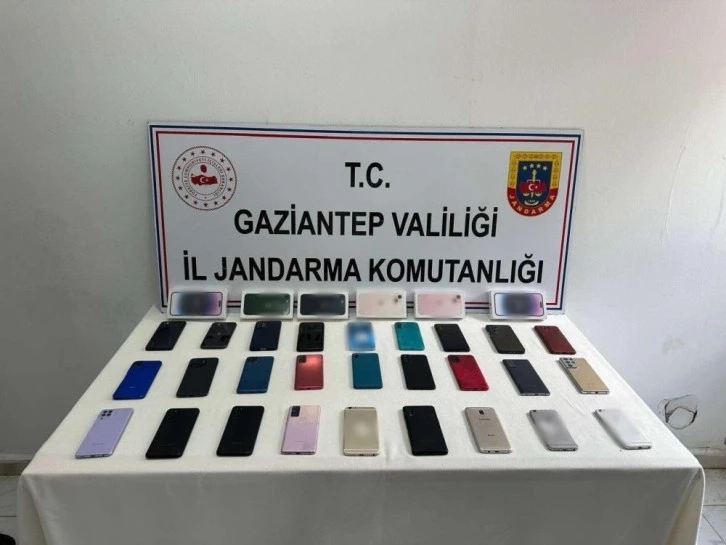 Gaziantep'te 2 milyon lira değerinde kaçak telefon ele geçirildi