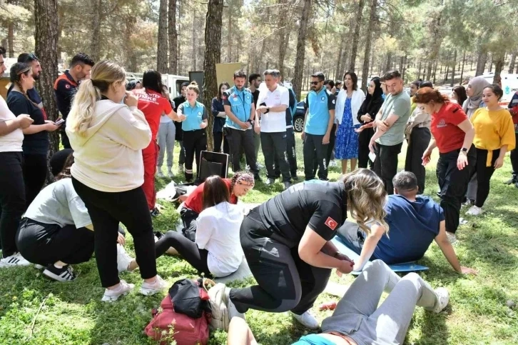 Gaziantep’te gerçeği aratmayan afet tatbikatı