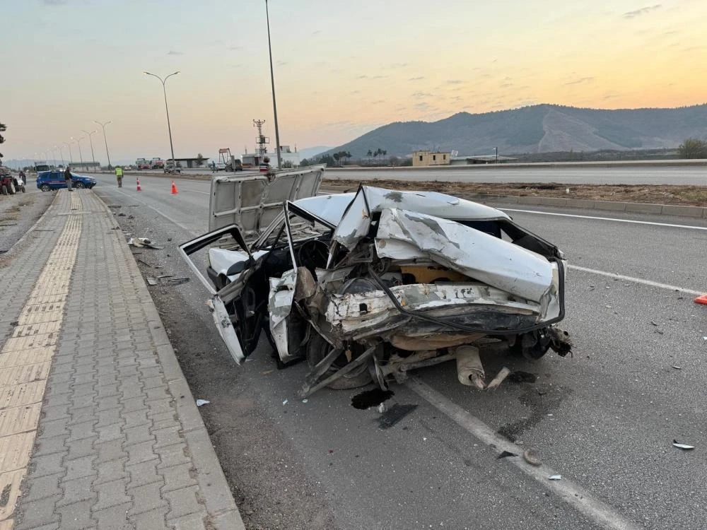 Hurdaya dönen Fiat Tofaş 16 yaşındaki çocuğa mezar oldu