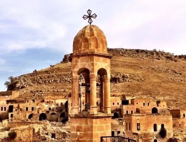 Kellef Kültür Derneği Kilise ’de yapılan Yoga’a sert tepki gösterdi