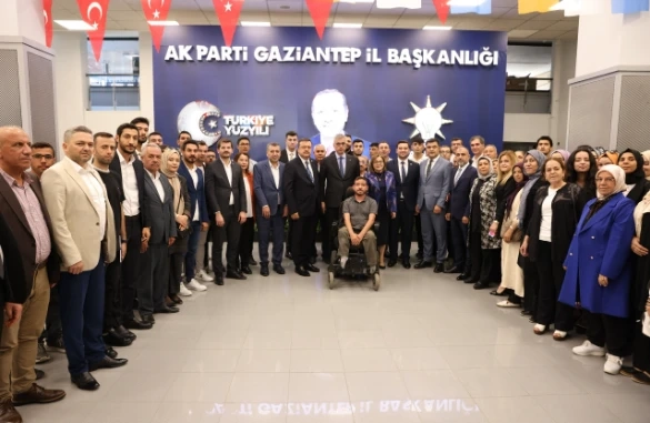 Sağlık bakanlığı Kemal Memişoğlu AK parti Gaziantep teşkilatı ile buluştu