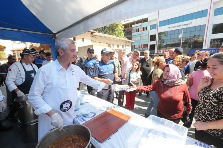 Şahinbey Belediyesi aşure geleneğini sürdürüyor