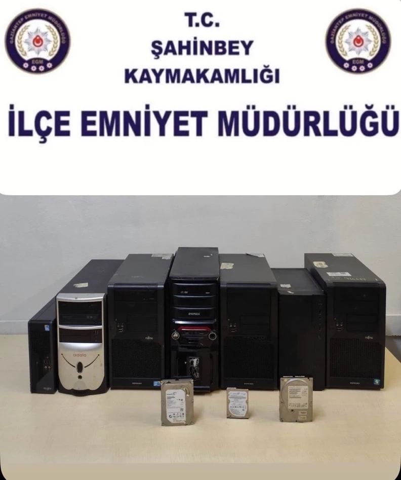 Şahinbey’de Kumar Operasyonu: 7 Bilgisayar ve 3 Hard Disk Ele Geçirildi, 1 Şüpheli Yakalandı