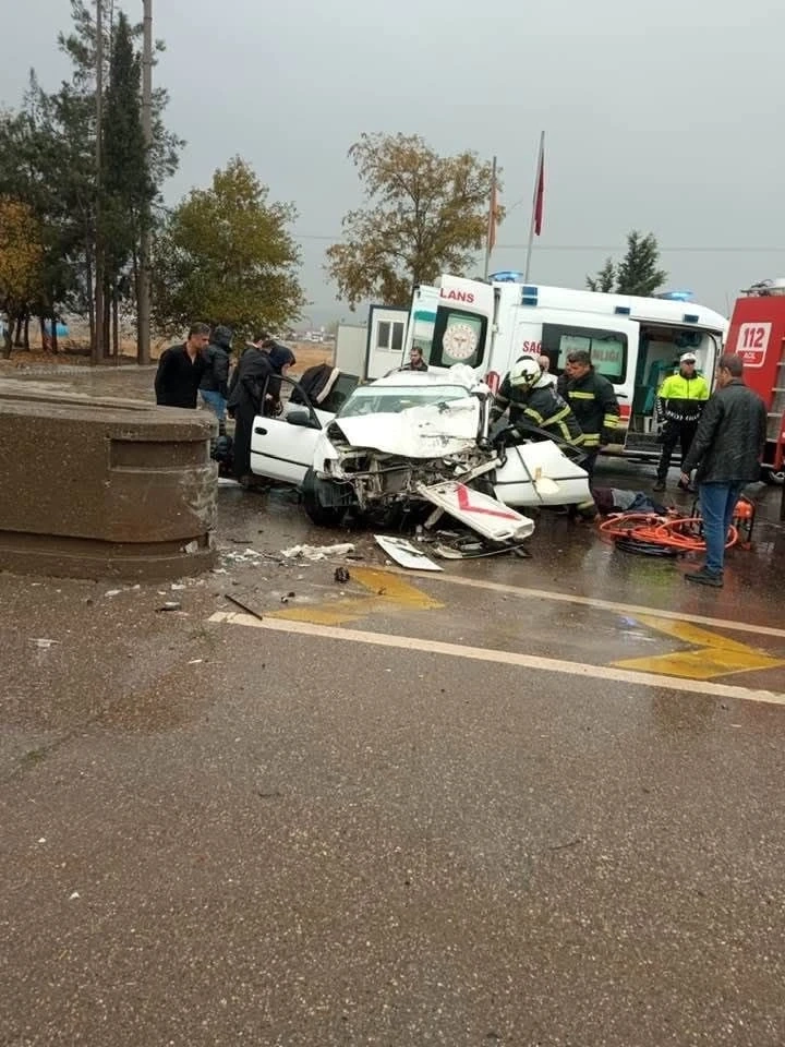 TAG Otoyolu Nurdağı gişelerinde kaza: 1 ölü, 3 yaralı