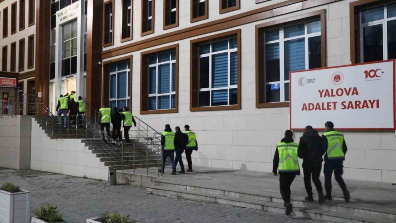 Yalova merkezli Gaziantep dahil 4 ildeki göçmen kaçakçılığı operasyonunda 8 tutuklama