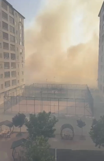 Gaziantep Hakim ve Savcılar Lojmanı çevresinde korkutan yangın.