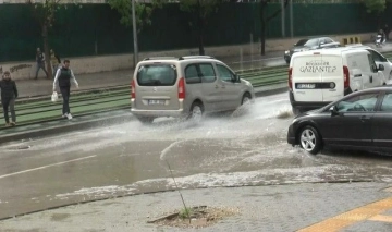 Gaziantep'te sağanak yağış etkili oldu