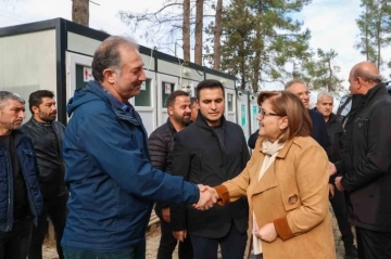 Nurdağlı çiftçilerden Başkan Şahin’e tarımsal destekler için teşekkür